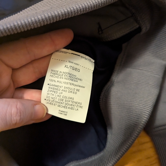 Women's Underarmour zip up lightweight sweater jacket size XL - Picture 4 of 4